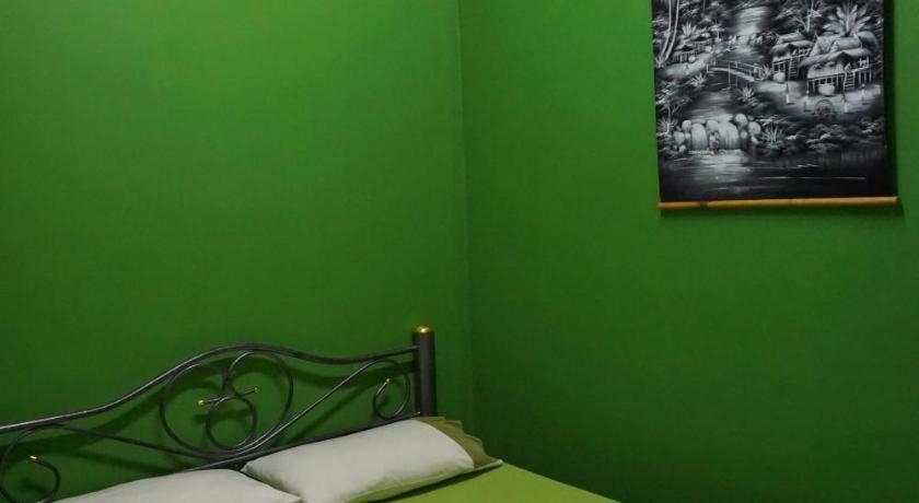 Oyo 730 Meedee Hostel Bangkok Exteriör bild